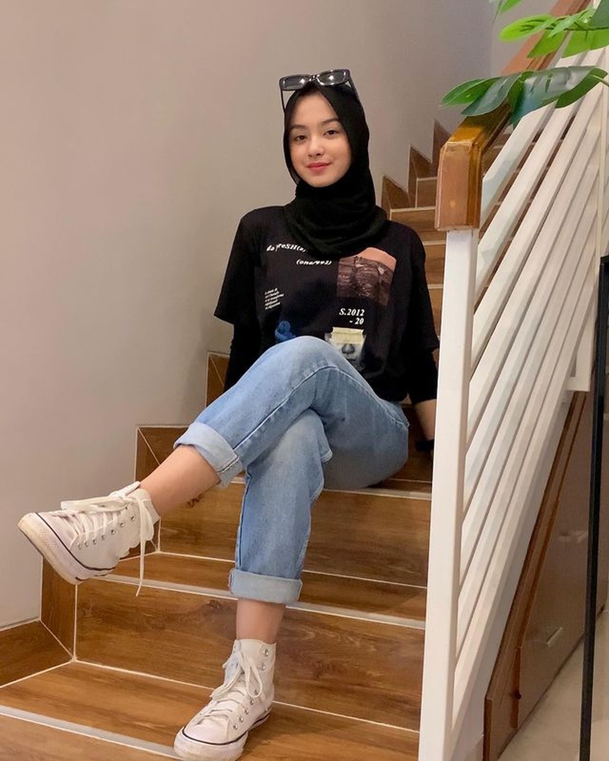 Adam Batubara putra Ucok Baba memiliki kekasih yang berparas cantik seorang selebgram&period; Yuk intip potretnya&excl;