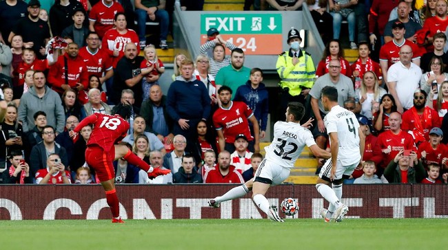 Liverpool mengalahkan Osasuna dalam laga uji coba dan Romelu Lukaku segera bergabung dengan Chelsea jadi berita terpopuler olahraga dalam 24 jam terakhir.