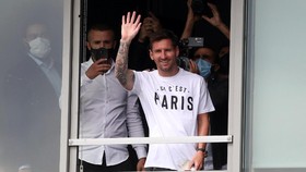 Medsos PSG Sambut Messi, Barcelona Copot Poster La Pulga