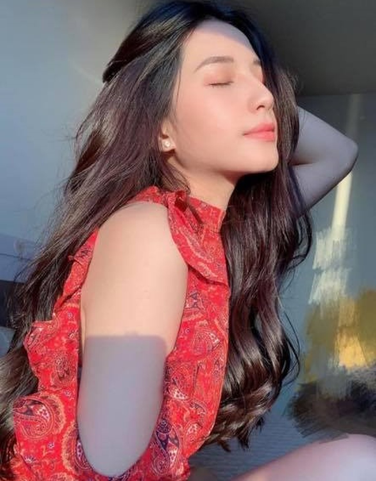 Viral unggahan yang ditulis oleh Thien An model cantik asal Vietnam yang ngaku diselingkuhi oleh penyanyi terkenal&period; Tengok sosoknya&excl;