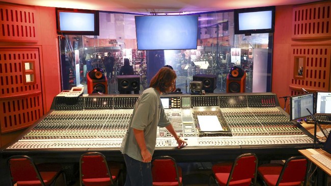 FOTO: Studio Legendaris Abbey Road Dibuka untuk Umum