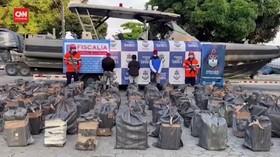VIDEO: Kolombia Tahan Kapal Bawa 2 Ton Kokain