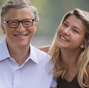 5 Tokoh Dunia yang Terapkan Gaya Hidup Frugal Living, Ada Miliarder Mark Zuckerberg Lho!