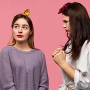 Punya Teman Drama Queen? Coba 5 Langkah Ini untuk Hadapi Teman Tukang Drama!