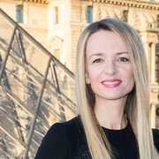 Fakta Tentang Delphine Arnault Putri dari Pemilik Louis Vuitton Sekaligus Orang Terkaya di Dunia