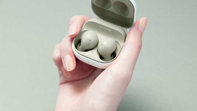 Samsung Electronics Co., Ltd merilis perangkat audio Galaxy Buds2 pada Rabu (11/8) dengan harga Rp1,79 juta.