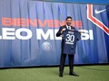 FOTO: Messi Pamer Kostum PSG Nomor 30