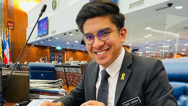 Paras Tampan Eks Menteri Termuda Malaysia Syed Saddiq Nama Syed Saddiq mantan Menpora termuda Malaysia viral karena wajah ganteng namun tersandung kasus korupsi. Yuk lihat potretnya!