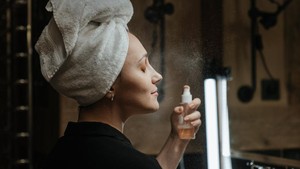Jangan Salah Pilih! Berikut Tips Memilih Toner Bagi Pemilik Acne Prone Skin