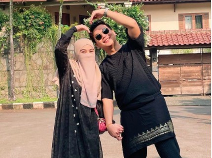 Tips Protokol Kesehatan Suami Saat Wardah Maulina Hamil di Masa Pandemi