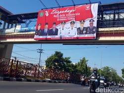 Banner HUT Ke-76 RI yang Salah Cetak di JPO Sidoarjo Sudah Diganti Baru