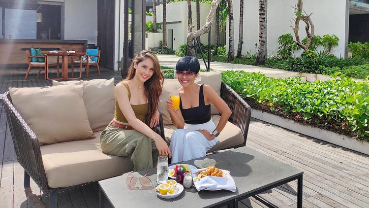 Cinta Laura
