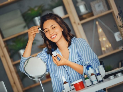 Sering Digunakan dalam Skincare, Ini yang Harus Bunda Ketahui tentang Retinol