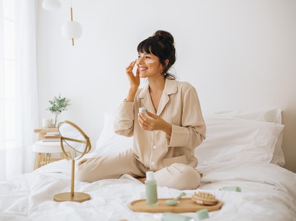 Wajib Tahu, Ini 5 Tips Skincare Penting untuk Bunda yang Memasuki Usia 30-an