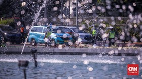 Mobilitas Warga ke Kantor dan Tempat Transit Naik per November 2021