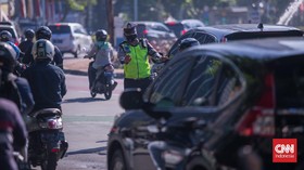 img-title Anggota PSI Kena Tegur Usai Debat Petugas Razia Ganjil Genap