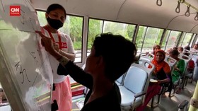 VIDEO: Anak-anak Miskin di India Sekolah di Bus Keliling