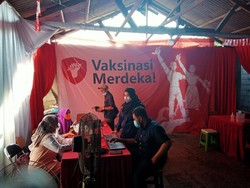 Pemprov DKI Diminta Teruskan Vaksinasi Merdeka, Gencar Lawan Hoax soal Vaksin