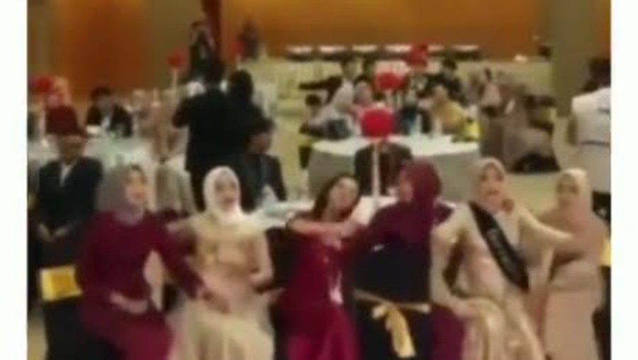 Viral Pesta Prom Night Digelar di Hotel Mewah Makassar Saat PPKM (Foto: Tangkapan layar unggahan viral)