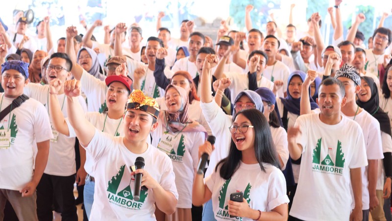 Permasalahan sampah tak hanya berdampak terhadap kerusakan lingkungan, melainkan berisiko bagi hidup manusia.