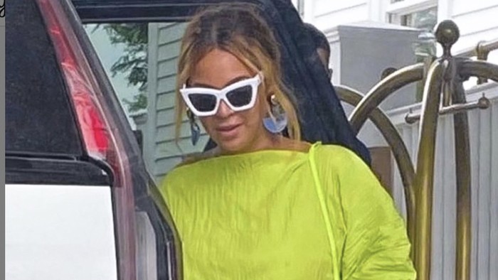 Bangga, Beyonce Gunakan Dress Rancangan Desainer Indonesia