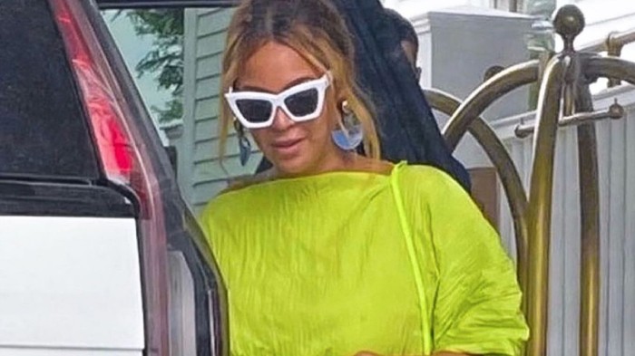 Cerita di Balik Kreasi Desainer Indonesia Peggy Hartanto Hingga Bisa Dipakai Oleh Beyonce Cerita di Balik Kreasi Desainer Indonesia Peggy Hartanto Hingga Bisa Dipakai Oleh Beyonce