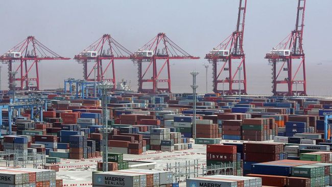Covid, China Tutup Pelabuhan Kargo Tersibuk Ketiga di Dunia - Vimarsana News