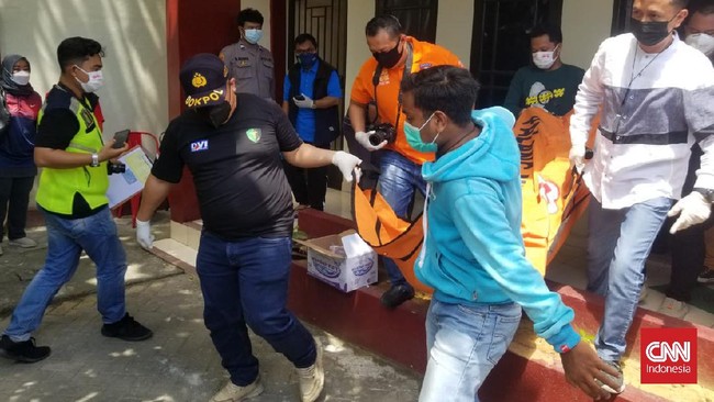 Polsek Panakukkang menyatakan jenazah hakim tinggi PTUN MAkasssar Satibi Hidayat Umar masih dalam pemeriksaan di ruang jenazah RS Bhayangkara Makassar.