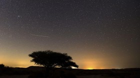 Mengenal Warna-warni Meteor dan Penyebabnya