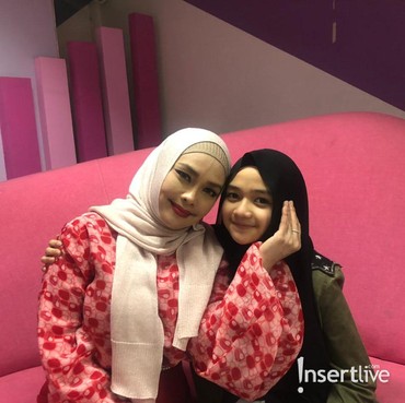 Iyeth Bustami Bangga Bakat Musiknya Turun ke Anak