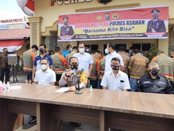 Polisi Tangkap Pemasok Ekstasi ke Room Karaoke 5 Anggota DPRD Labura