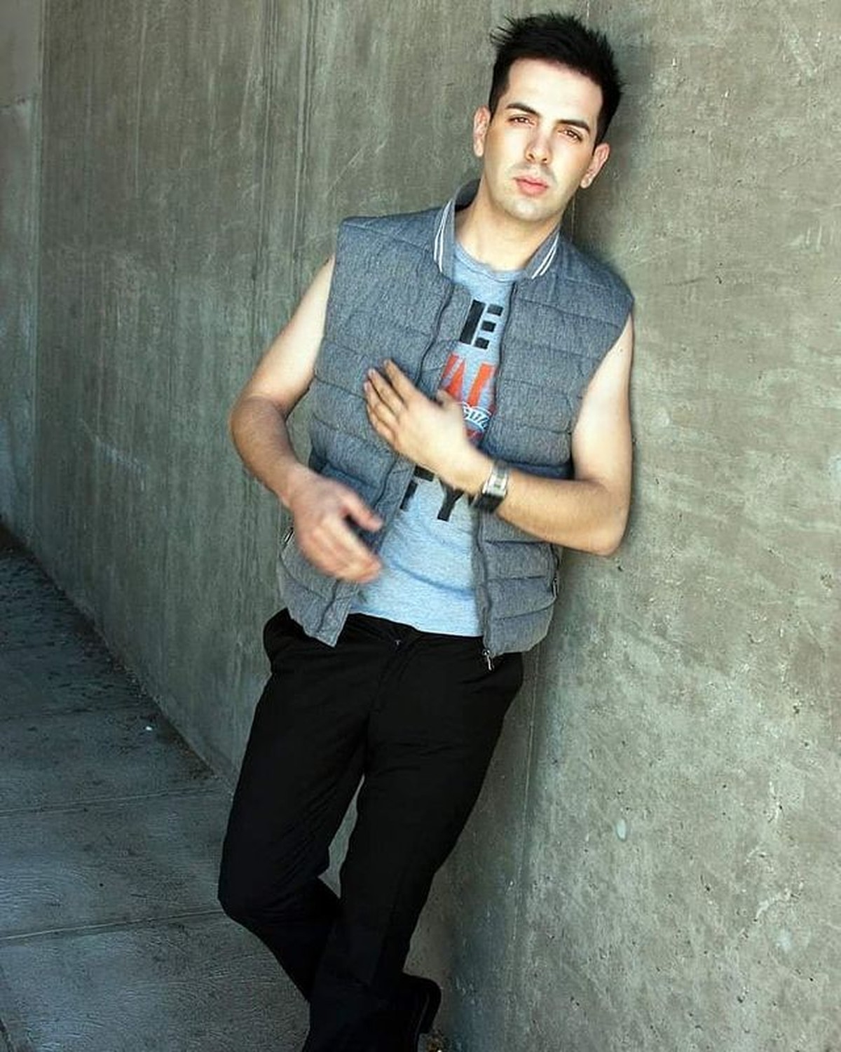 Artis Meksiko Lyn May memacari seorang berondong dan sedang hamil di umur 69 tahun&period; Yuk kita intip potret sang kekasih berondongnya&excl;