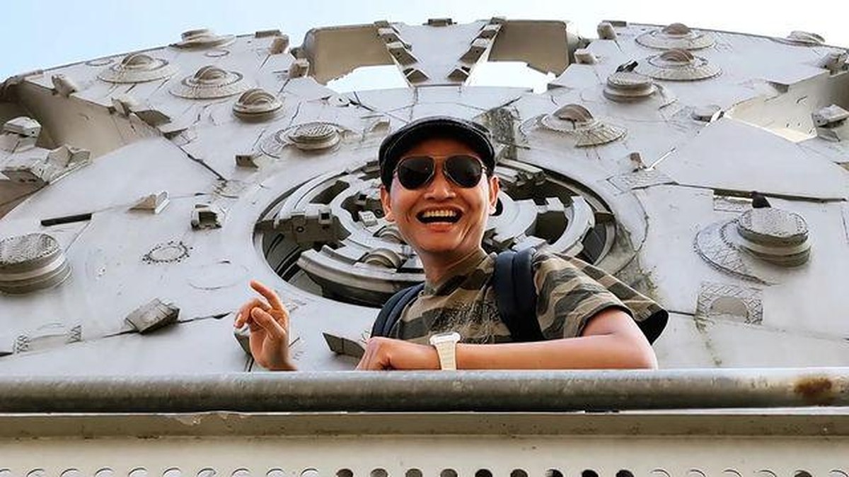 Seorang pria asal Semarang yang bernama Matrozi sedang viral karena kisah cintanya dengan sang istri bule&period; Yuk intip potret mereka&excl;