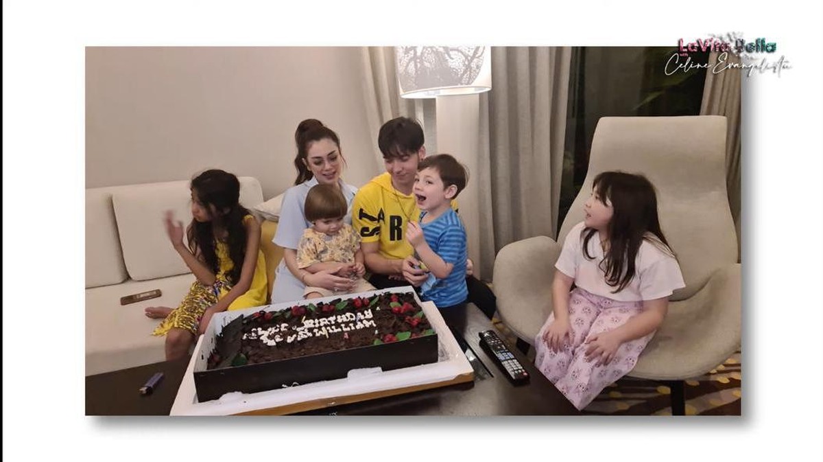 Sepulang dari rumah sakit Celine Evangelista rayakan ulang tahun Stefan William yang ke 28&period; Yuk kita intip momennya&excl;