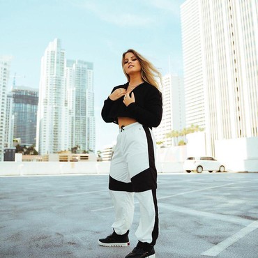 Penyanyi Nikki Mackliff Dituding Plagiat Sampul Album BTS 'Love Yourself'