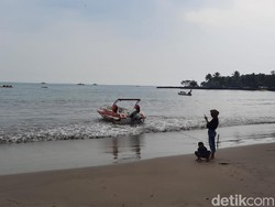Imbas PPKM, Pelaku Wisata Carita: Buat Beli Nasi Saja Susah