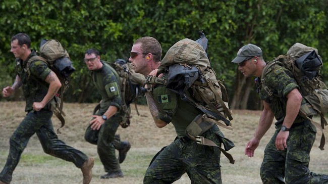 Kanada menggeser basis militernya di Ukraina menjauhi perbatasan Rusia di tengah ancaman invasi Moskow ke negara pecahan Uni Soviet tersebut.