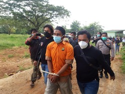 Pembunuhan di Kolong Tol Bekasi, Korban Sempat Berontak dan Coba Lari