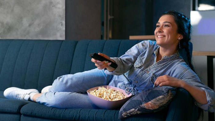 4 Film Seru Ini Diadaptasi dari Cerita Novel, Sukses Patahkan Asumsi 'Buku Lebih Baik dari Filmnya'