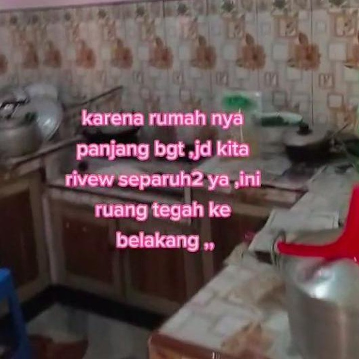<p>Di ruang keempat dan kelima terdapat dapur dan ruang penyimpanan. Wah, panjang juga ya, Bunda? (Foto: TikTok @achmad_yazzir)</p>