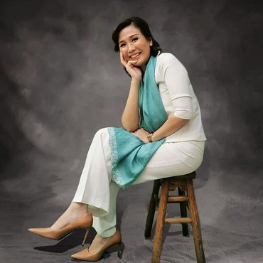 Tampil Beda, Penampilan Terbaru Veronica Tan Langsung Jadi Sorotan
