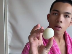 Begini Cara Genius Saaih Halilintar Kupas Telur Rebus