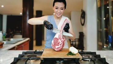 img-title Pernah Dituduh Selingkuh oleh Ahok, Veronica Tan Kini Jualan Daging