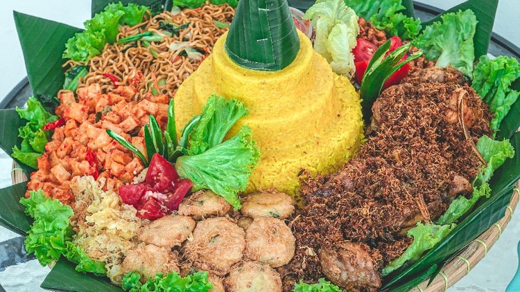 8 Resep Lauk Nasi Kuning Untuk Tumpeng 17 Agustus