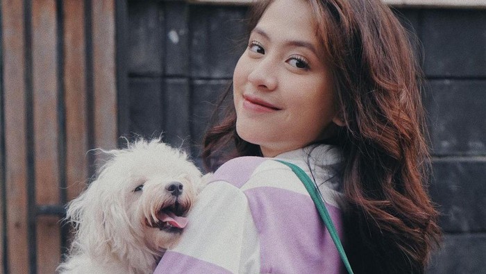 Artis cantik Indonesia