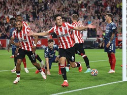 Brentford Vs Arsenal: Kemenangan Bersejarah Si Lebah