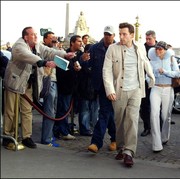 Terbawa Nostalgia! Tampilan JLo dan Ben Affleck Saat Awal Pacaran Jadi Inspirasi Tren Y2K