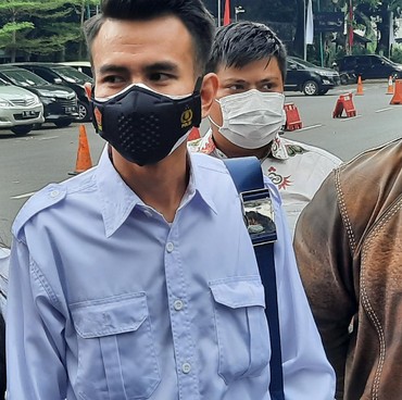 Adam Deni Acungkan Jari Tengah ke Jokowi, dr Tirta: Dia Ngaku ke Gue