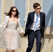 Berani Beda! 5 Selebriti Ini Tak Kenakan Gaun Pengantin Warna Putih di Hari Pernikahannya