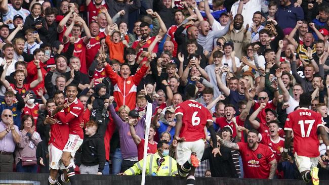 Man Utd Menang Telak, PSG Pamer Messi dan Ramos Berita pilihan dunia olahraga mulai dari Manchester United menang telak hingga PSG pamer Lionel Messi dan Sergio Ramos.